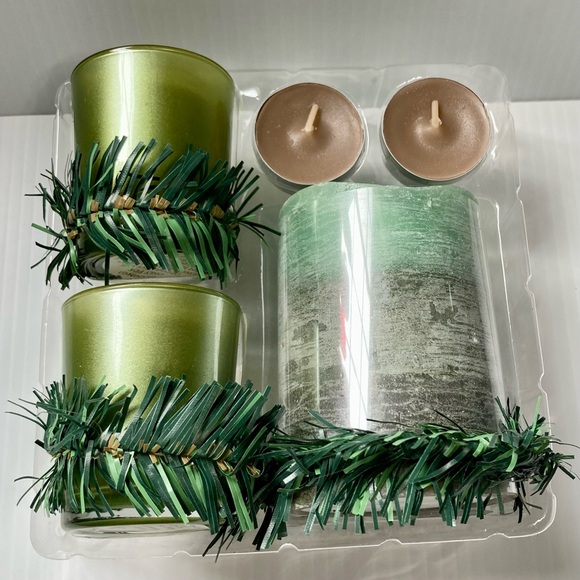 Flameless and Tea Candle Set with Garland 2 Toned Green Candles Set of 5 - Picture 6 of 8